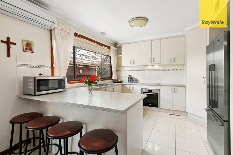 Photo - 168 William Street, St Albans VIC 3021 - Image 5