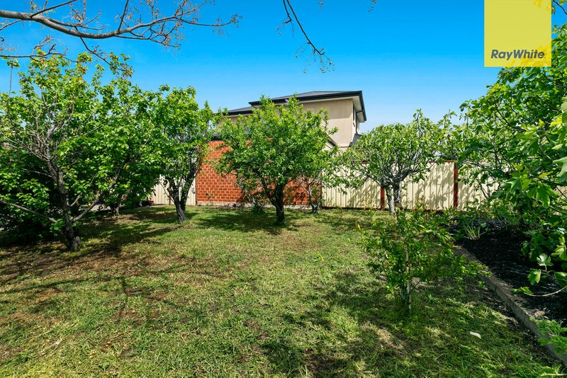 Photo - 168 William Street, St Albans VIC 3021 - Image 12