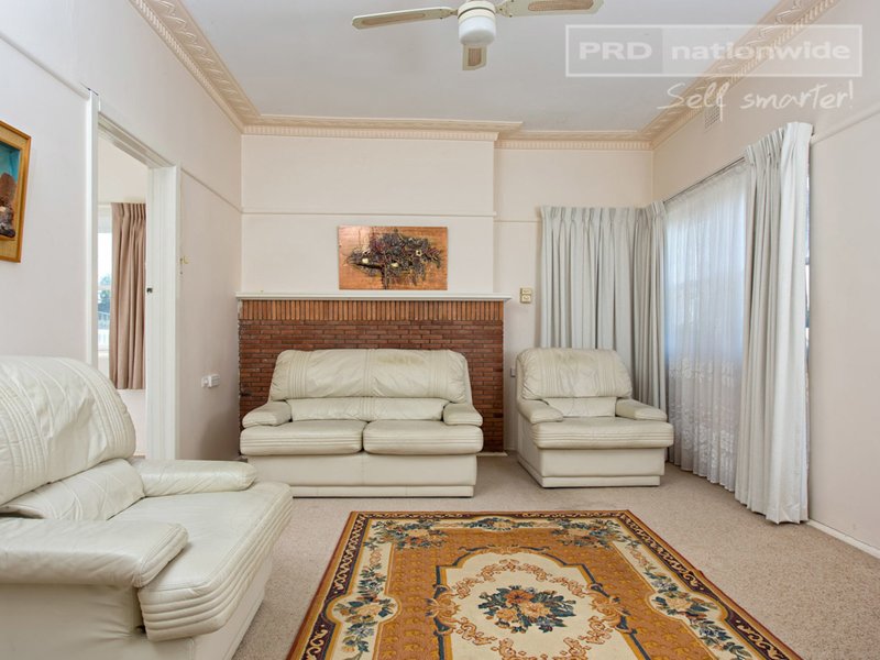 Photo - 168 Wynyard Street, Tumut NSW 2720 - Image 3