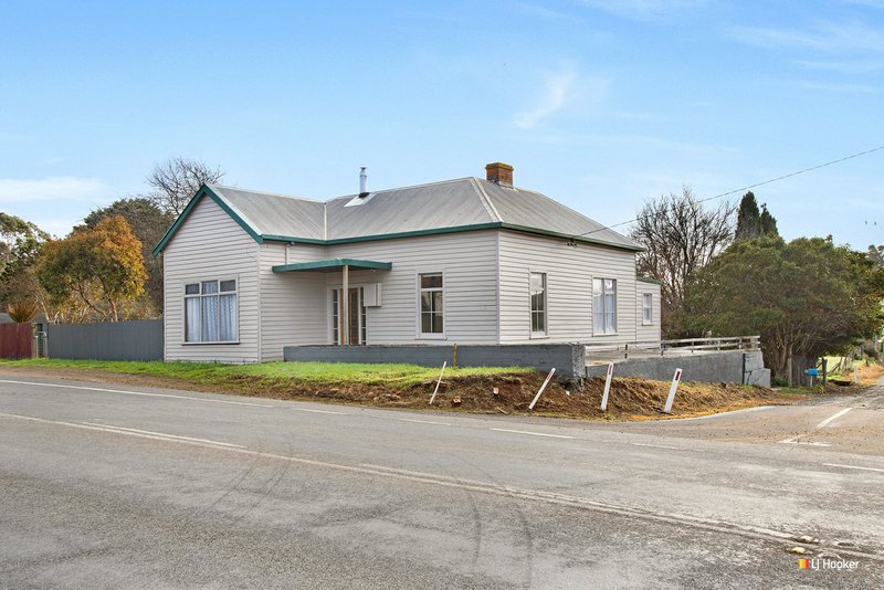 Photo - 16820 Bass Highway, Flowerdale TAS 7325 - Image 3