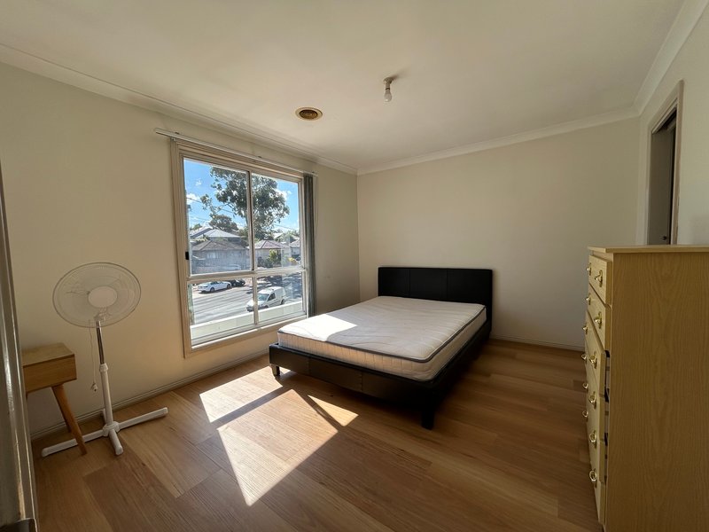 Photo - 1/686 Pascoe Vale Road, Oak Park VIC 3046 - Image 24