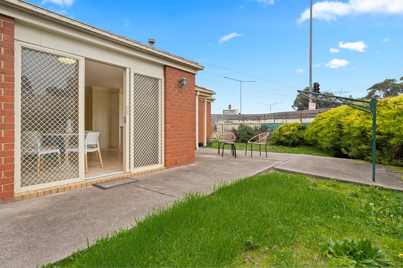 Photo - 16/868 Plenty Road, South Morang VIC 3752 - Image 11