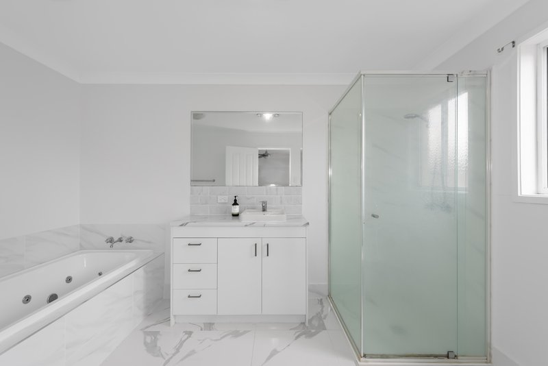 Photo - 16/8A Clydesdale Drive, Upper Coomera QLD 4209 - Image 9