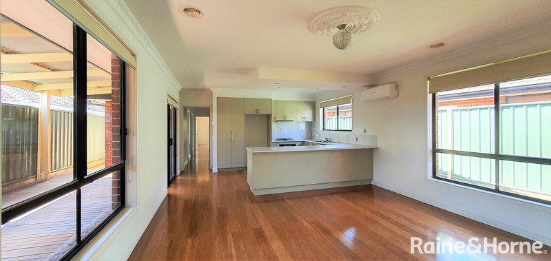 Photo - 168A Copernicus Way, Keilor Downs VIC 3038 - Image 5