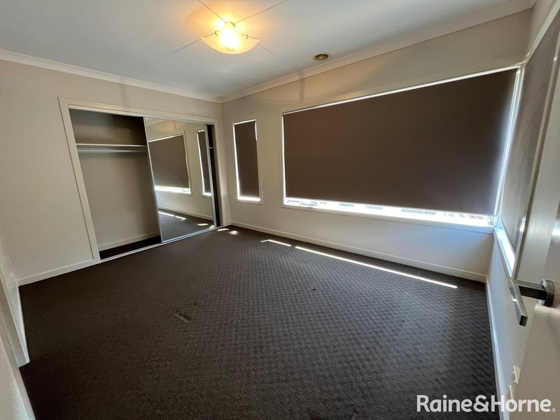 Photo - 1/69-77 Lancefield Drive, Caroline Springs VIC 3023 - Image 7