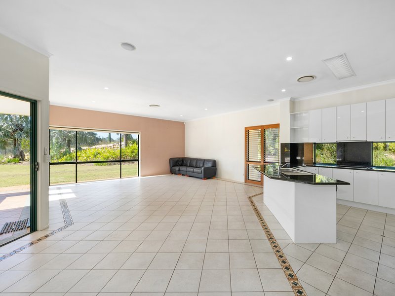 Photo - 169 Bridgeman Road, Bridgeman Downs QLD 4035 - Image 9