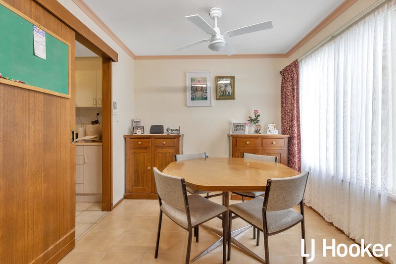 Photo - 169 Casuarina Crescent, Hillier Park, Hillier SA 5116 - Image 11