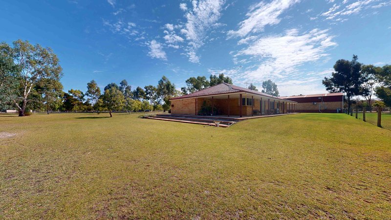 Photo - 169 Craddon Road, Oakford WA 6121 - Image 26