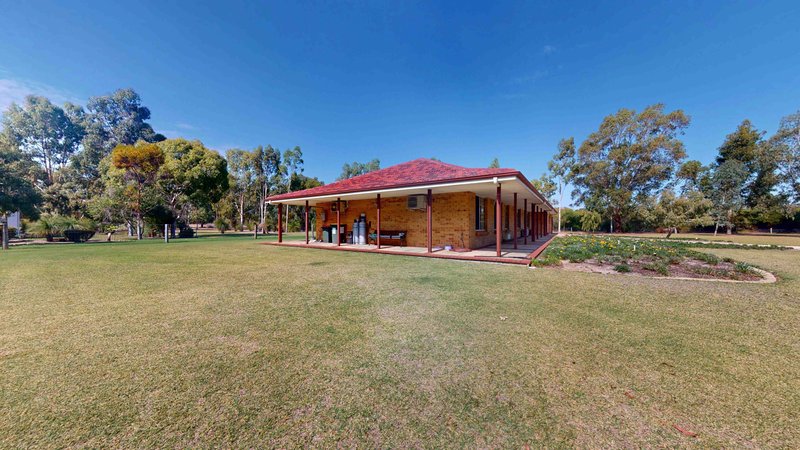 Photo - 169 Craddon Road, Oakford WA 6121 - Image 27