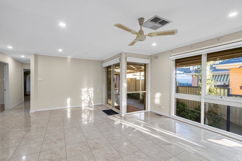 Photo - 169 Mascoma Street, Strathmore VIC 3041 - Image 7