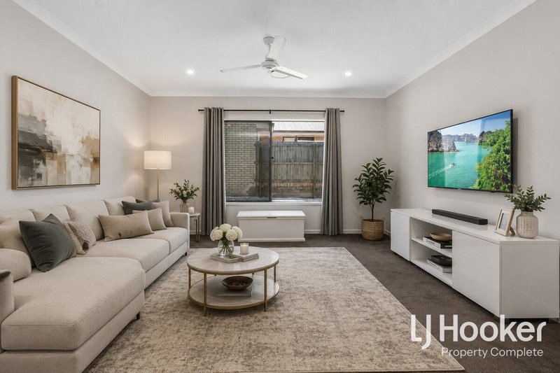 Photo - 169 Mckinnon Drive, Yarrabilba QLD 4207 - Image 2