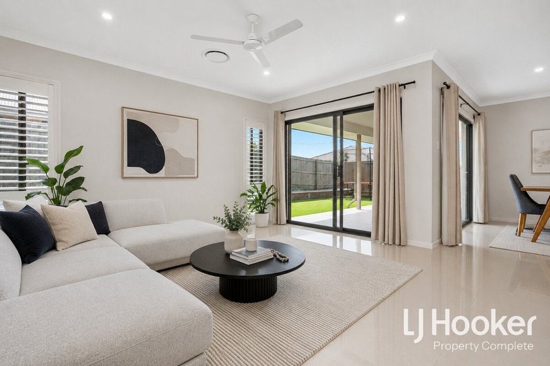 Photo - 169 Mckinnon Drive, Yarrabilba QLD 4207 - Image 3