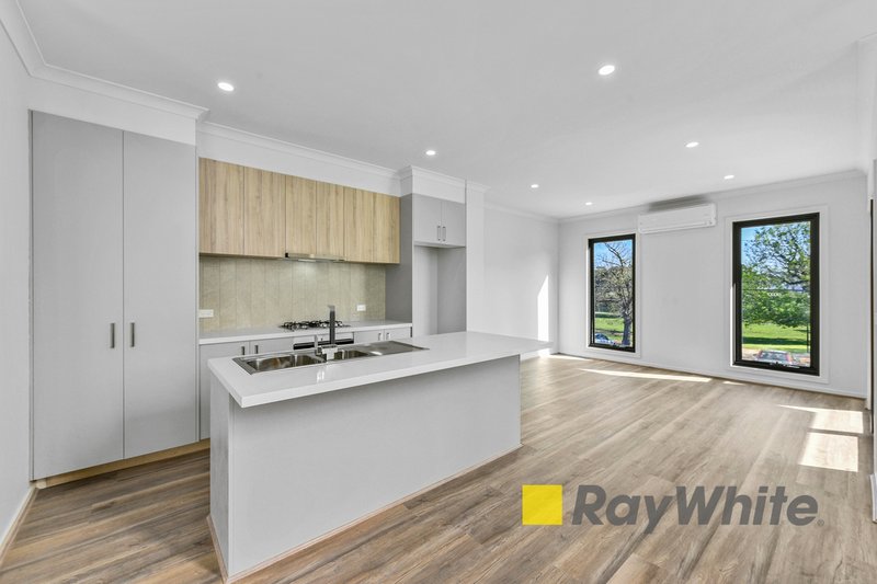 Photo - 1/69 Pultney Street, Dandenong VIC 3175 - Image 5