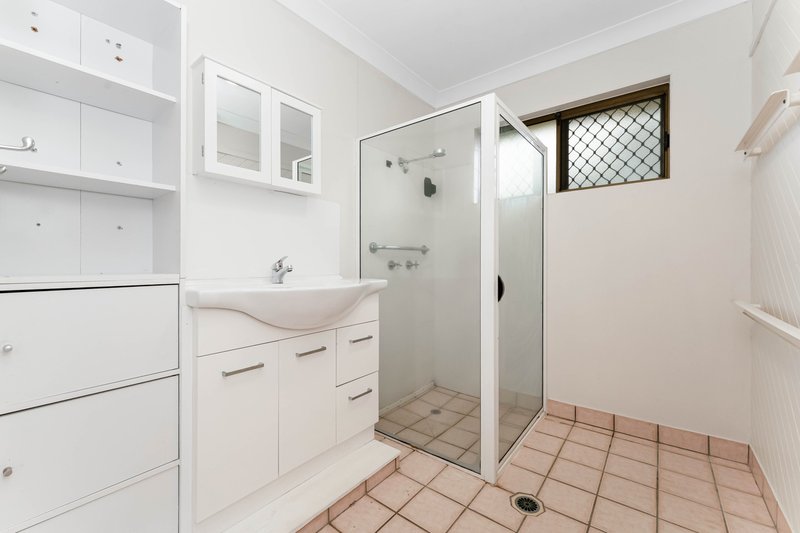 Photo - 169 Racecourse Road, Cluden QLD 4811 - Image 11