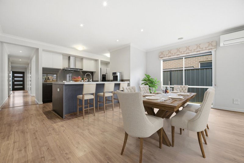 Photo - 169 Selandra Boulevard, Clyde North VIC 3978 - Image 7