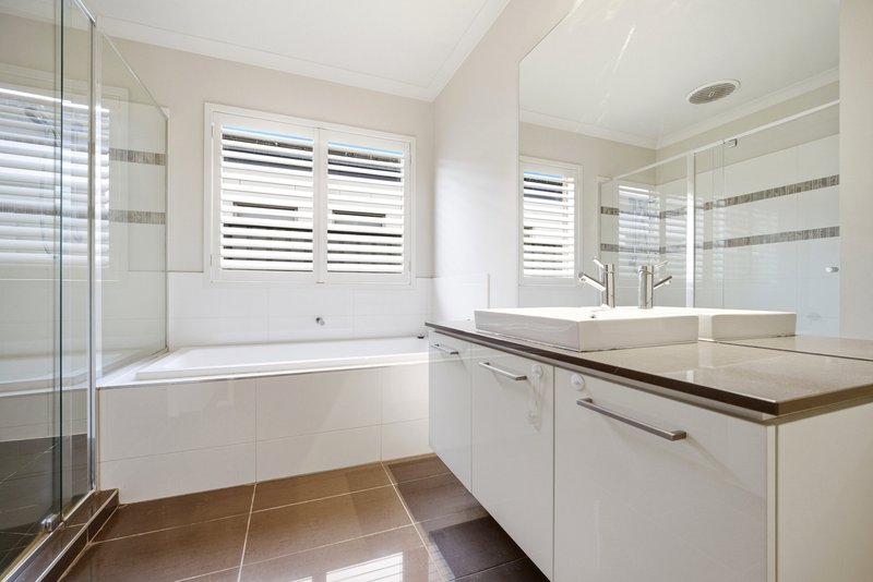Photo - 169 Selandra Boulevard, Clyde North VIC 3978 - Image 13