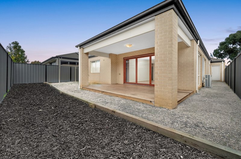 Photo - 169 Selandra Boulevard, Clyde North VIC 3978 - Image 15