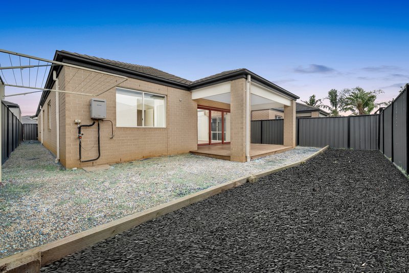 Photo - 169 Selandra Boulevard, Clyde North VIC 3978 - Image 16