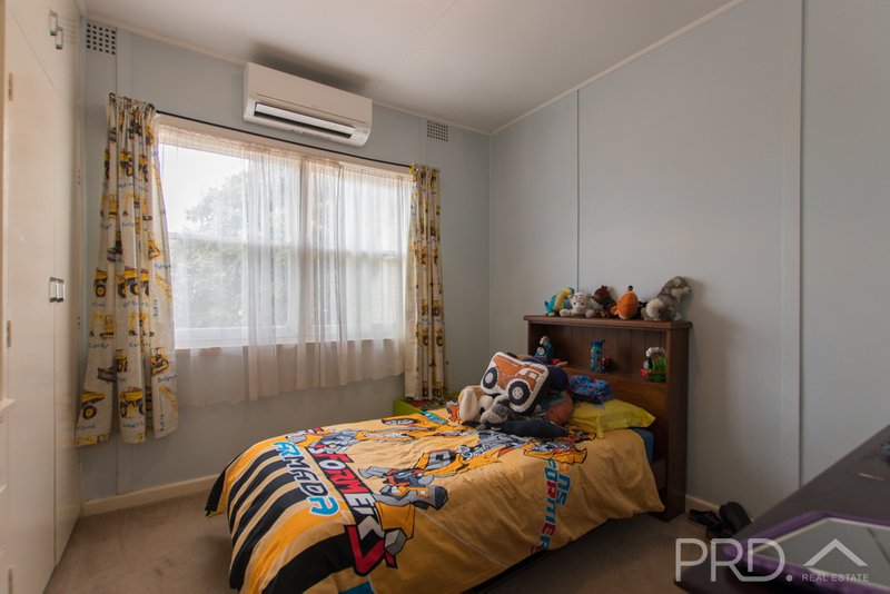 Photo - 169 Simpson Street, Tumut NSW 2720 - Image 8