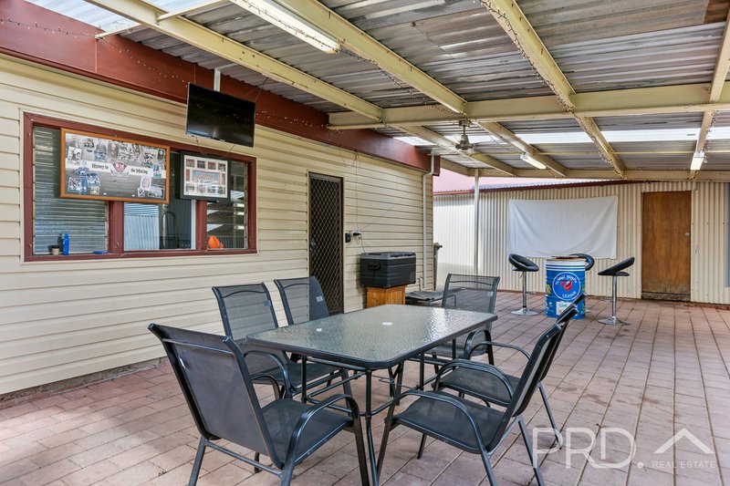 Photo - 169 Simpson Street, Tumut NSW 2720 - Image 3