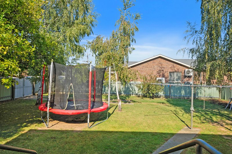 Photo - 169 Standish Street, Myrtleford VIC 3737 - Image 9