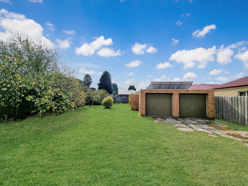 Photo - 169 Victoria Street, North Geelong VIC 3215 - Image 8