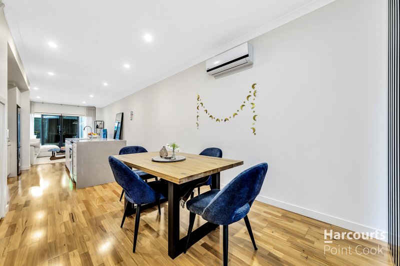 Photo - 169 Waterhaven Boulevard, Point Cook VIC 3030 - Image 6