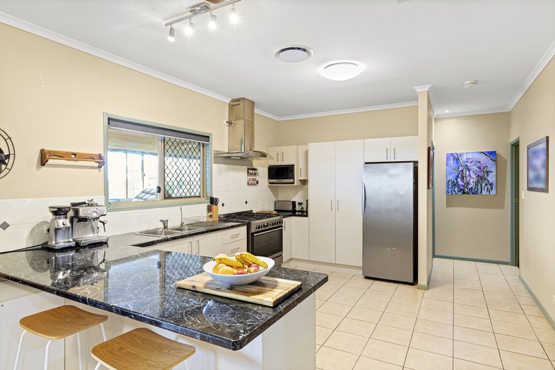 Photo - 169 Weir Road, Magnolia QLD 4650 - Image 11