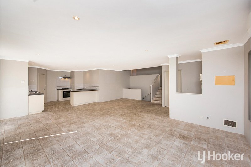 Photo - 1/69 Westview Parade, Wannanup WA 6210 - Image 17