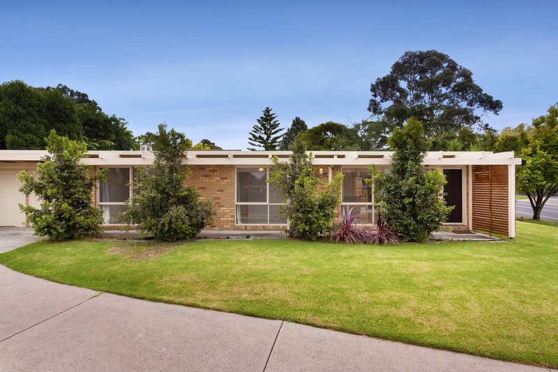 Photo - 1/69 Whalley Drive, Wheelers Hill VIC 3150 - Image 9