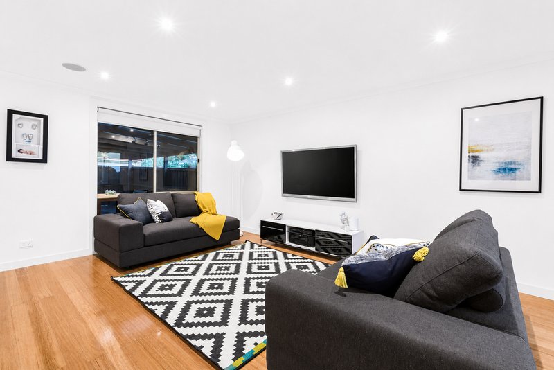 Photo - 1/693 Stud Road, Scoresby VIC 3179 - Image 4