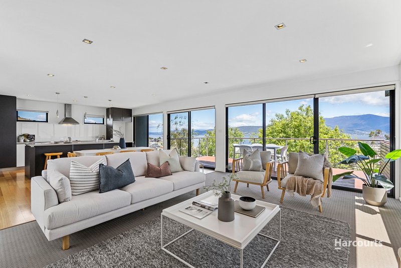 Photo - 1/698 Oceana Drive, Tranmere TAS 7018 - Image 4