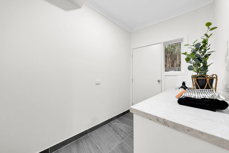 Photo - 16A & 16B Taranto Drive, Noble Park VIC 3174 - Image 32