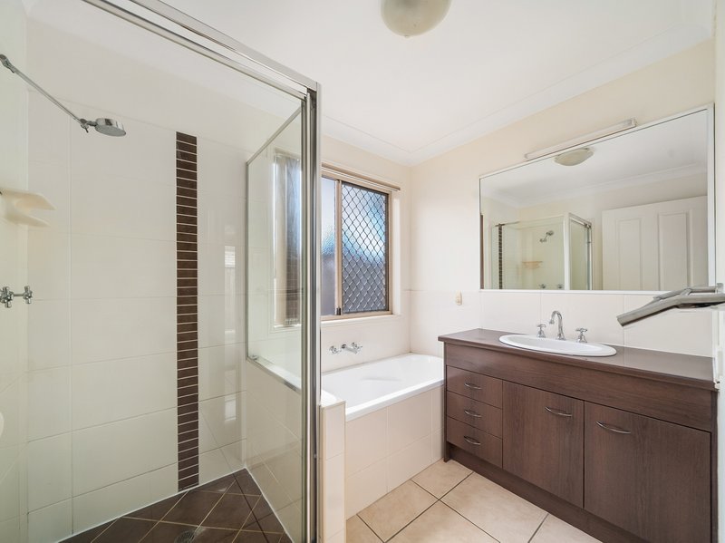 Photo - 16A Amity Drive, Rothwell QLD 4022 - Image 13