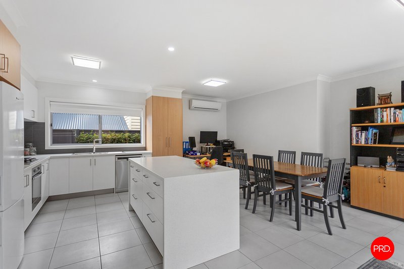 Photo - 16A Baird Street, Castlemaine VIC 3450 - Image 7