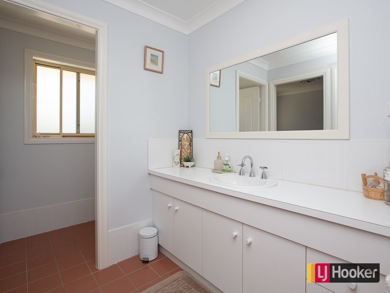 Photo - 16a Bandalong Street, Hillvue NSW 2340 - Image 7