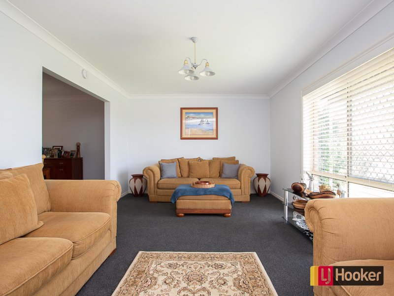 Photo - 16a Bandalong Street, Hillvue NSW 2340 - Image 8