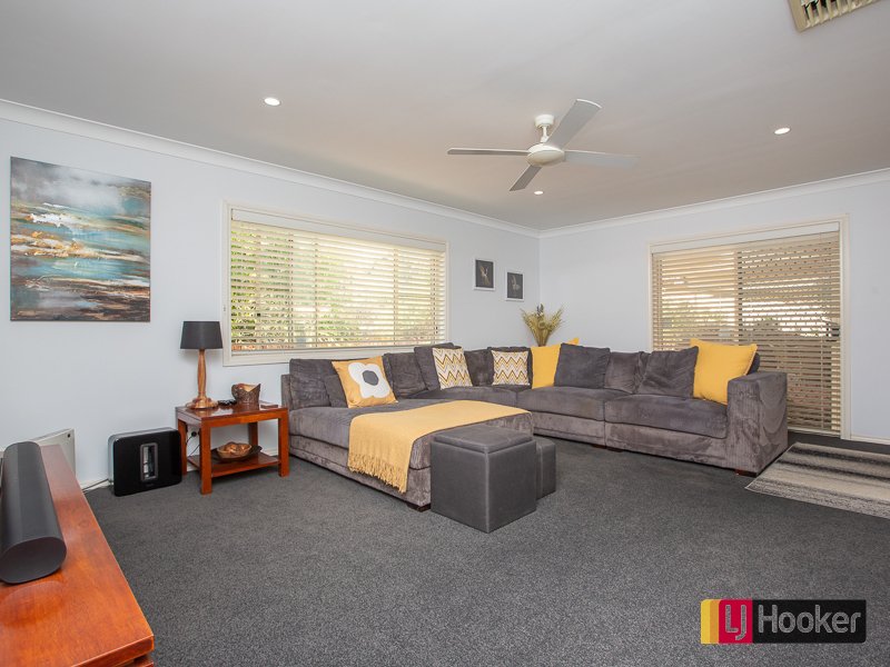 Photo - 16a Bandalong Street, Hillvue NSW 2340 - Image 9