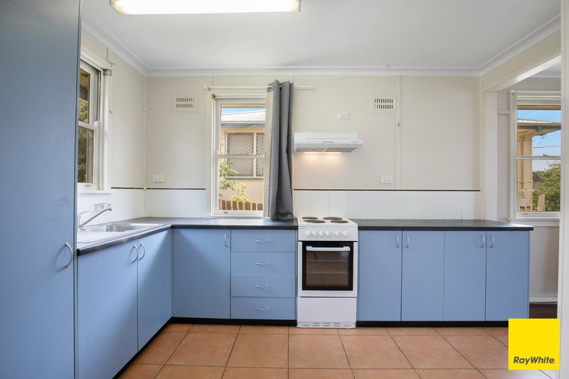 Photo - 16A Douglas Street, Armidale NSW 2350 - Image 3