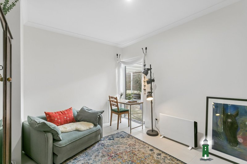 Photo - 16A Egeus Way, Coolbellup WA 6163 - Image 15