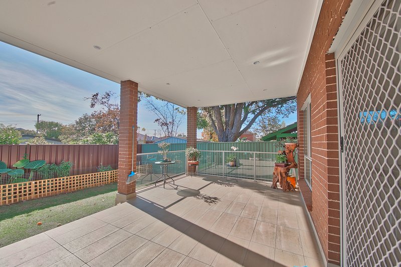 Photo - 16a Flanagan Avenue, Moorebank NSW 2170 - Image 7