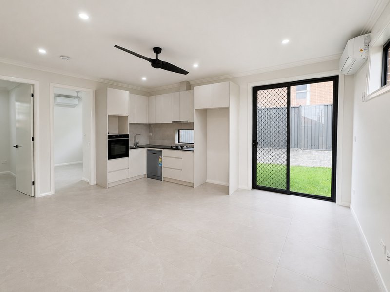 Photo - 16A Fraser Street, Westmead NSW 2145 - Image 3