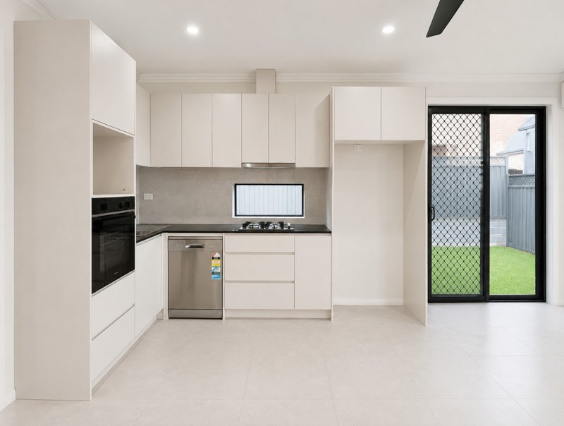 Photo - 16A Fraser Street, Westmead NSW 2145 - Image 5