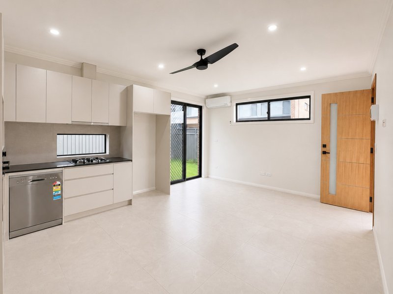 Photo - 16A Fraser Street, Westmead NSW 2145 - Image 8
