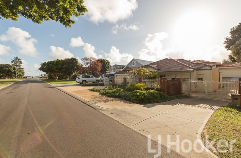 Photo - 16a Gloucester Avenue, Shoalwater WA 6169 - Image 15