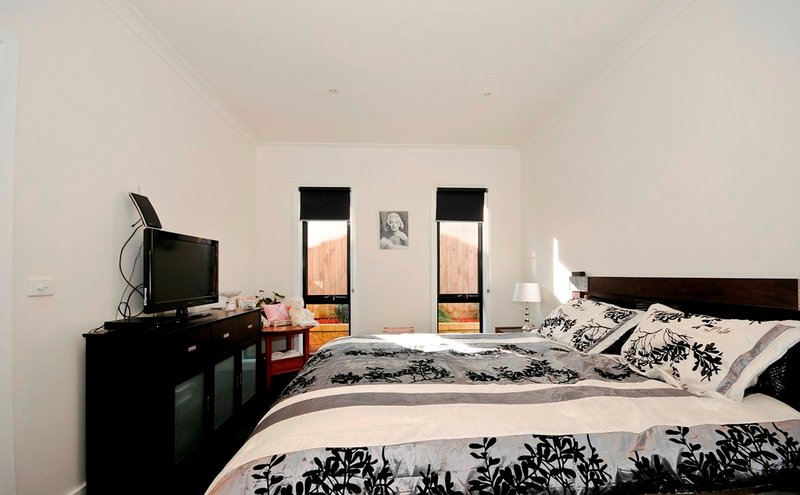 Photo - 16A Loch Street, Kilsyth VIC 3137 - Image 5