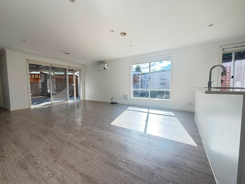 Photo - 16A Manningtree Parade, Craigieburn VIC 3064 - Image 3