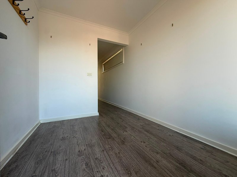 Photo - 16A Manningtree Parade, Craigieburn VIC 3064 - Image 6