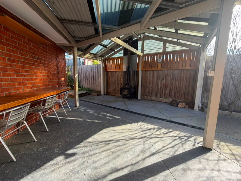 Photo - 16A Manningtree Parade, Craigieburn VIC 3064 - Image 10