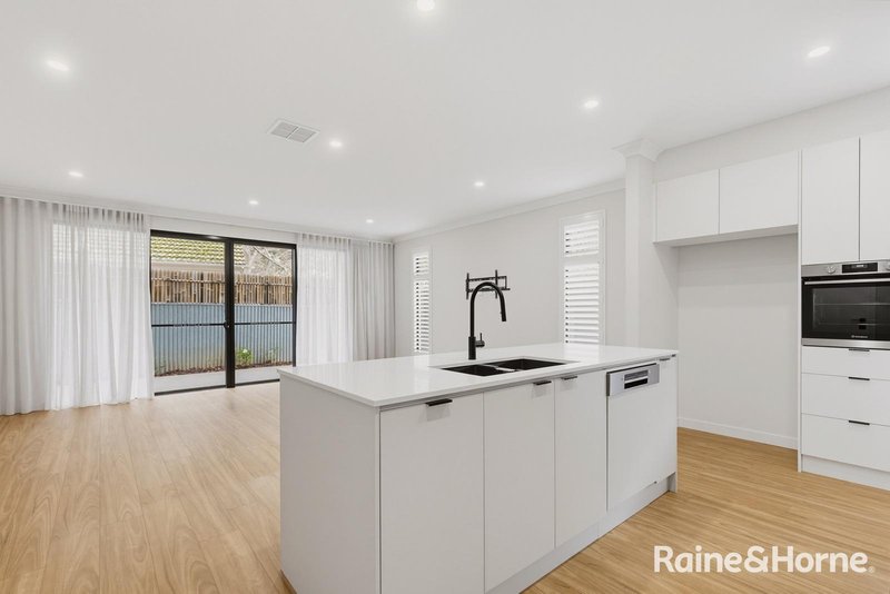 Photo - 16A Princes Road, Torrens Park SA 5062 - Image 2